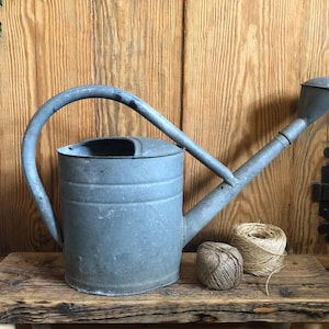 Rare! Antique watering can with wonderful, old patina / Brocante & Vintage / for all garden lovers!! 7.5 liters