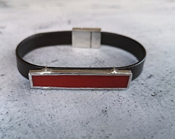 Men's bracelet in red glass and black leather, casual style for man, graduation and valentine's day gift for boy, elegant jewel for ceremony