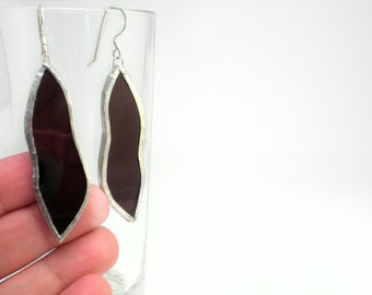 Long earrings in dark purple glass, stained glass and, sterling silver 925