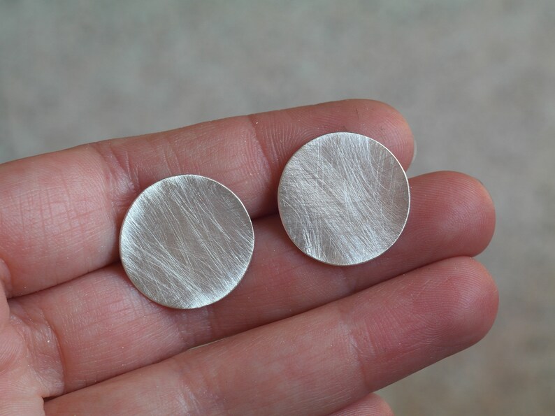 round disk earrings