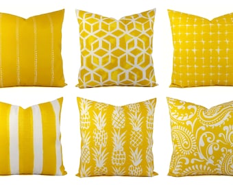 Housses de coussin EXTÉRIEUR - taie d'oreiller jaune foncé - oreiller de patio - oreiller d'extérieur jaune foncé - oreiller géométrique - oreiller ananas