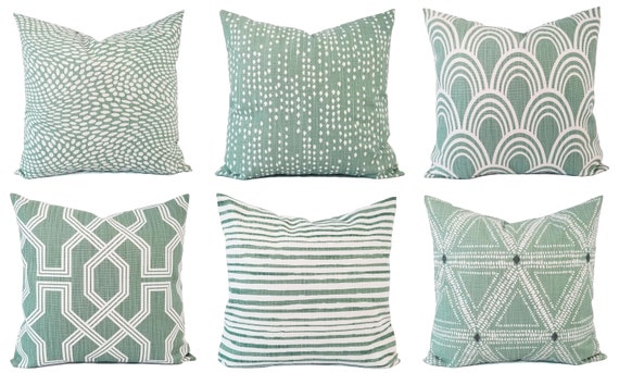Mint green couch clearance pillows