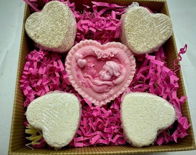 Need a gift for the baby that already has everything?  Goat Milk 3D soap and 4 goat milk bath fizzies that are great for baby’s skin