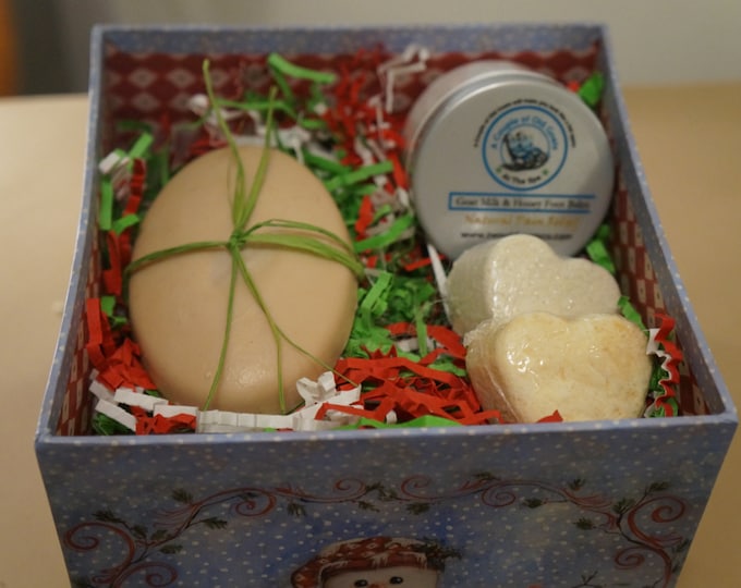 Happy Feet Gift Box -gift  box filled with Goat Milk Products that will make you AND your feet Happy! Pumice Soap foot soak fizzy