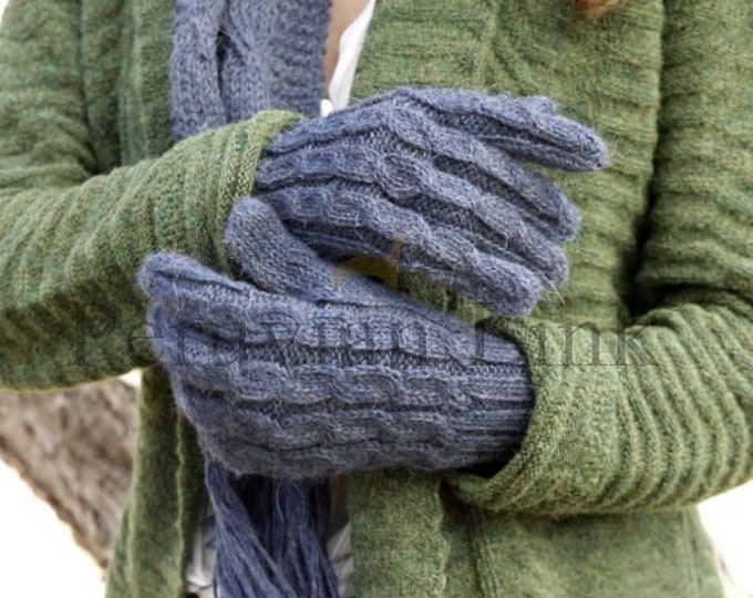 100% Alpaca knit trenza cable gloves  Choice of colors  Warm & soft