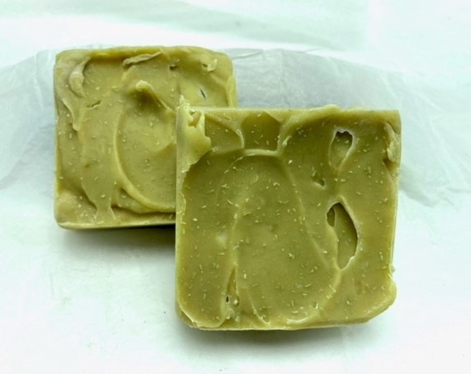 Goat Milk Gardener's Soap with Fresh Goat Milk From the Farm Scented with Fresh Cut Grass Contains luffa to clean nails and ground in dirt