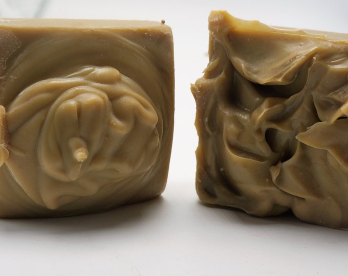 Fresh from the farm Goat Milk Soap-Natural soap Pumpkin Cappuccino with pumpkin powder - weighs minimum of 5.5 oz