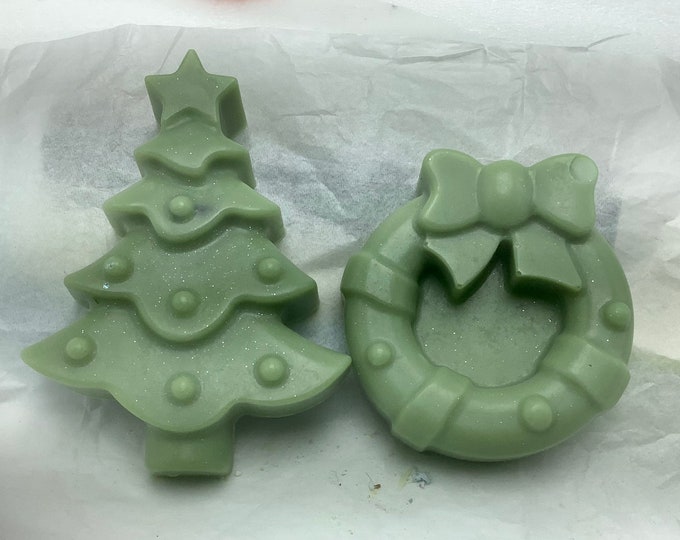 Goat Milk Holiday Soap Set - Decoration for all your bathrooms - Festive Tree and Wreath