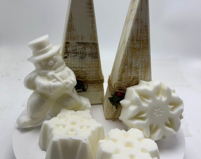 Goat Milk Holiday Soap Set - Decoration for all your bathrooms - Snowflake  and Skating Snowman