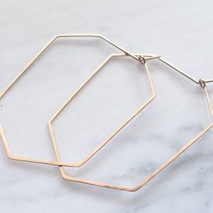 LARGE FACET HOOPS - Elongated Hexagon Hoop Earrings - Hammered Gold Geometric Hoops