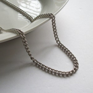 Striking Long Vintage Silver Toned Chain Necklace Vintage Silver Toned Textured Necklace Vintage Long Necklace Silver Toned Necklace