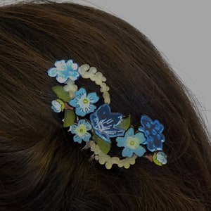 Forget-Me-Knot Haircomb