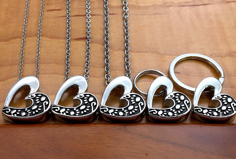 Paw Prints on My Heart Pet Cremation Jewelry for Ashes Urn Necklace Ash ...