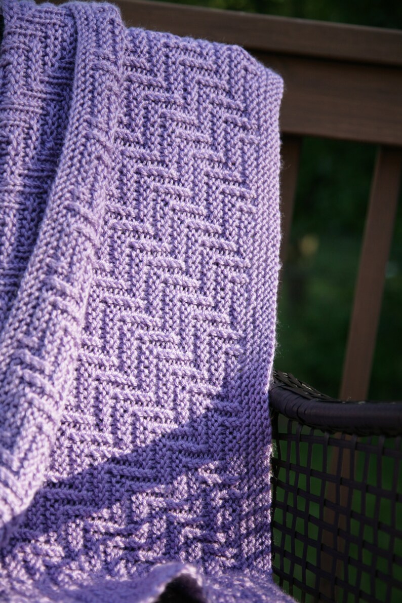 Ziggyzaggy Reversible Blanket Knitting Pattern Baby to Adult 7 Sizes