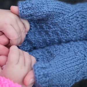 SIMPLE LIFE mitts - knitting PATTERN (baby to adult)