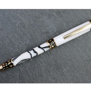Einzigartiges Weihnachtsgeschenk, handgemachter Kugelschreiber, Unikatkugelschreiber, handgedrehter Kugelschreiber, Weihnachten, Vatertag, handgedrehter Kugelschreiber, Rollerball, Muttertag