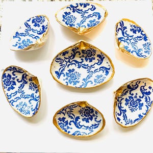 Blue Ring Dish Clam Shell - Decoupage Jewelry Holder - Beach Themed Gifts - Ring Dish - Seashell Ring Holder
