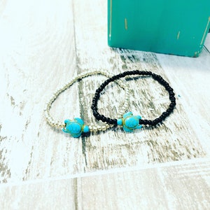 Turtle Anklet - Stretchy Anklet - Elastic Turtle Anklet - Beaded Anklet - Black Anklet - Silver Anklet - Unisex Anklet -