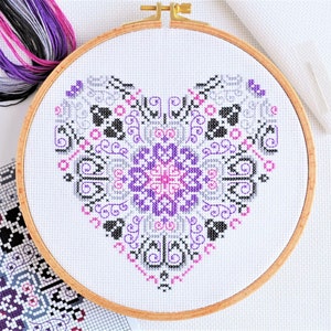 KIT Lace Heart Sampler Cross Stitch Kit - Best Quality Modern Craft for Adults - Optional 7.5-inch Hoop - with DMC Thread and Zweigart Aida