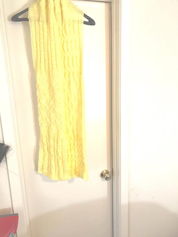 Knitted cable sampler scarf