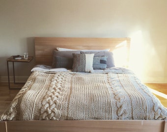 Giant super chunky cable knit king size blanket