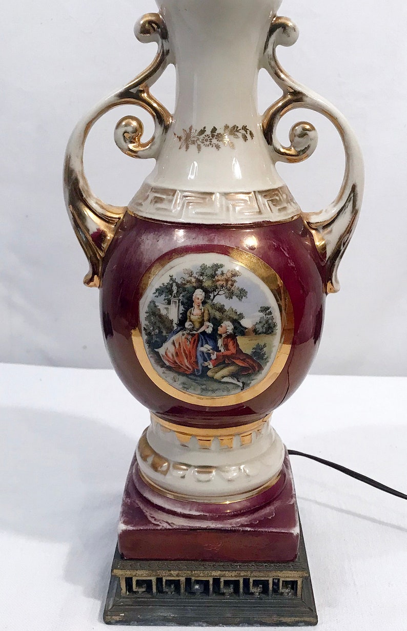 Vintage Gilt Porcelain Urn Style French Country Table Lamp