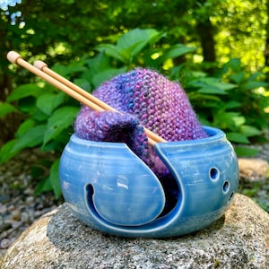 Blue Yarn Bowl, Ceramic Yarn Bowls, Knitting & Crochet Container, Gift for Knitters, Pottery Yarn Holder and Organizer, Gifts for Women