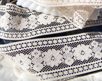 Antique Macrame Crochet Lace Edging Ecru Beige Trim