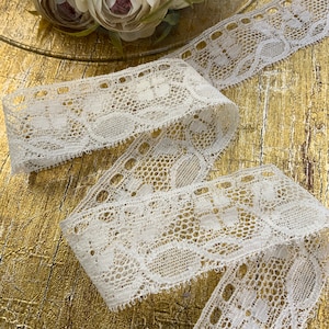 70s VINTAGE Fine Lace Trim 1 3/8” wide Ecru Floral Sewing Picot Beading Lace #1078
