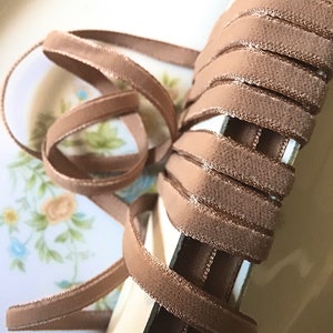 CAMEL BROWN Vintage francés terciopelo cinta al por mayor 1/4" ancho 7mm vintage terciopelo joyería cinta cortada al tamaño DIY Craft #206 Hecho en Francia