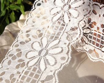 4" Vintage Floral Lace Trim - Off-White Trim by the Yard - Vintage Sewing Lace Trims Wholesale #128