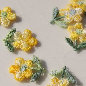 Vintage Yellow Flower Embroidered Applique, Vintage Embroidery Sew On Appliques Wholesale, Yellow Flower Applique #1120