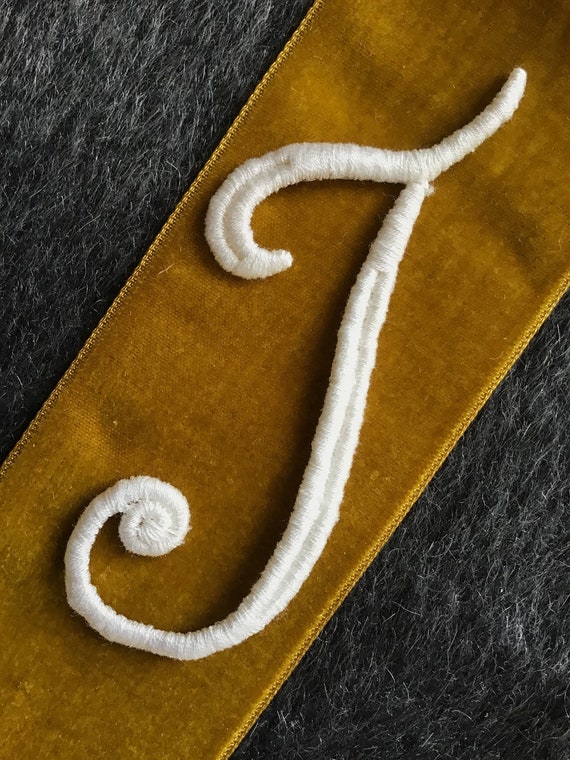 Iron On Embroidery Letters - Yellow O 1 3/8 Tall - Wrights Applique