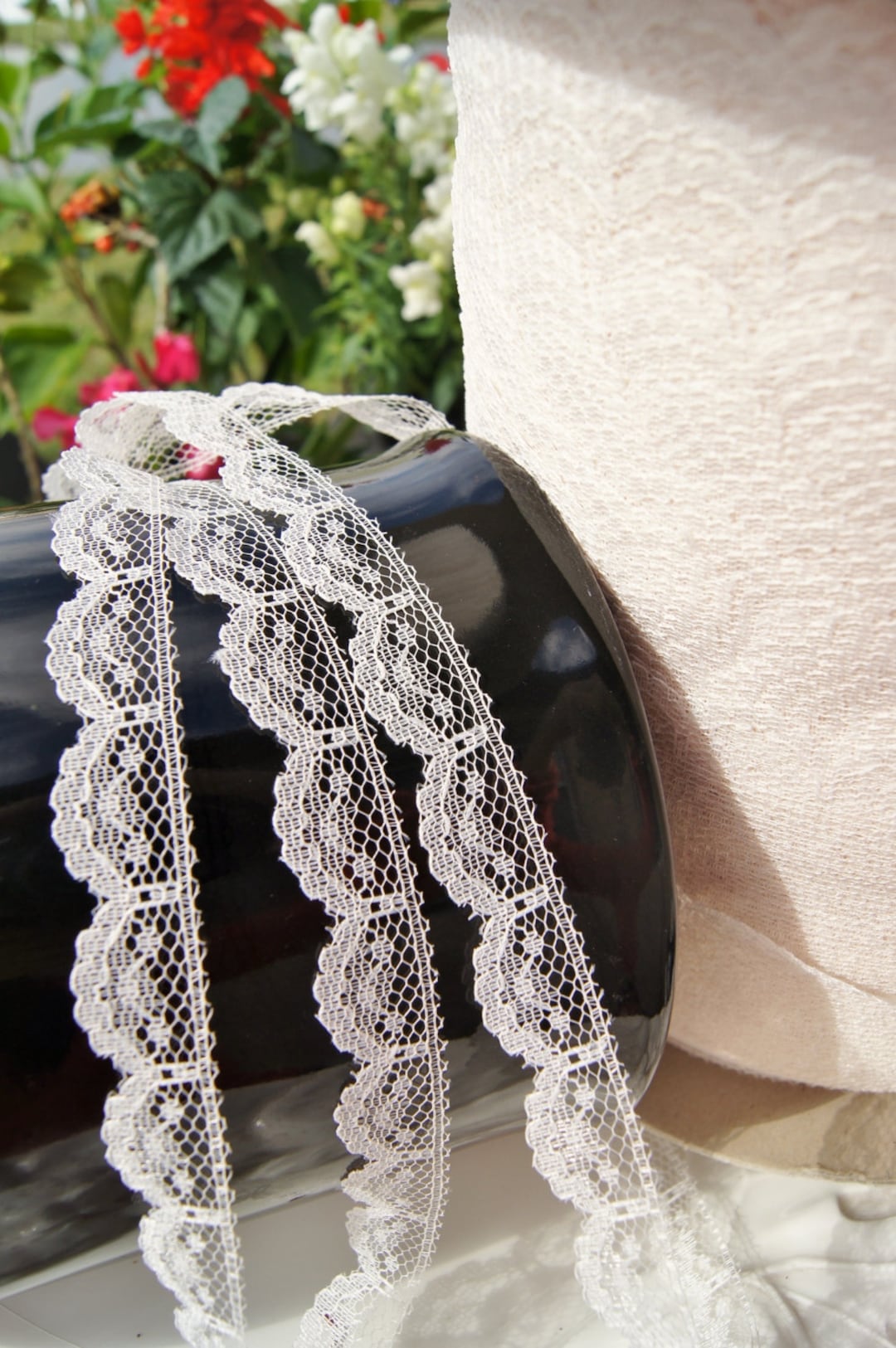 Adorno de encaje festoneado vintage de 1,6 cm de ancho - Adorno de encaje  blanco roto cortado a medida - Costura de adornos de encaje vintage al por  ..., image size:1080x1625