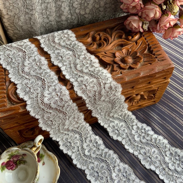 VINTAGE Stretch Floral Soft Lace Trim 1-3/4" Taupe/Off-White Scalloped Floral Lace by the yard / Wholesale Lace, Elastic Lace Headband #578