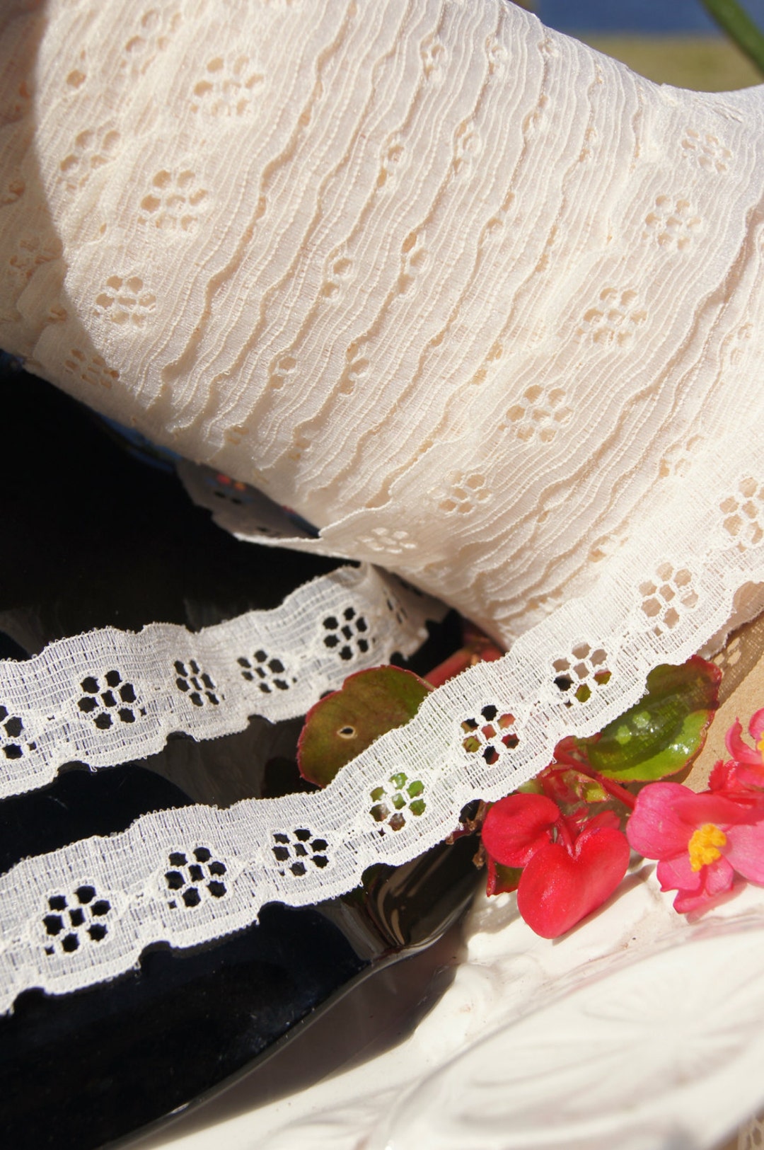 3/4 Vintage Floral Lace Trim Offwhite Trim by the Yard Vintage Sewing Lace Trims Wholesale 159