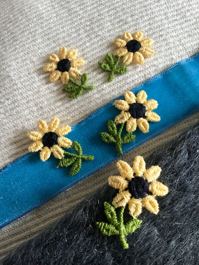 Vintage Yellow Flower Embroidered Applique Vintage Embroidery Etsy