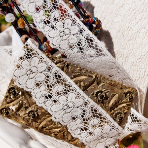 1 1/2&quot; Vintage Floral Soft Fine Lace Trim - Natural Lace Trim by the Yard - Vintage Sewing Lace Trims Wholesale #162