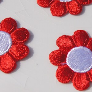 1970s Vintage Flower Applique, Iron On Red White Flower Embroidery Applique, Vintage Embroidered Applique Flower #1208