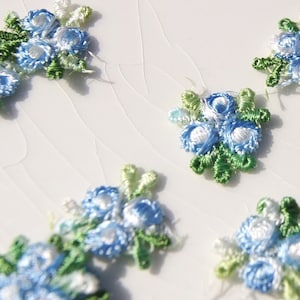 Vintage Flower Applique, Blue White Flower Embroidery Applique, Vintage Embroidered Applique Flower #1260