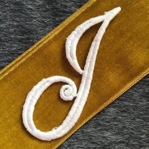 Venedig-Cursive Buchstabe J weiß Aufnäher zum Aufbügeln, Applikation für Handwerksverzierungen, Aufnäher für Kleidung, Hüte, Taschen #5041