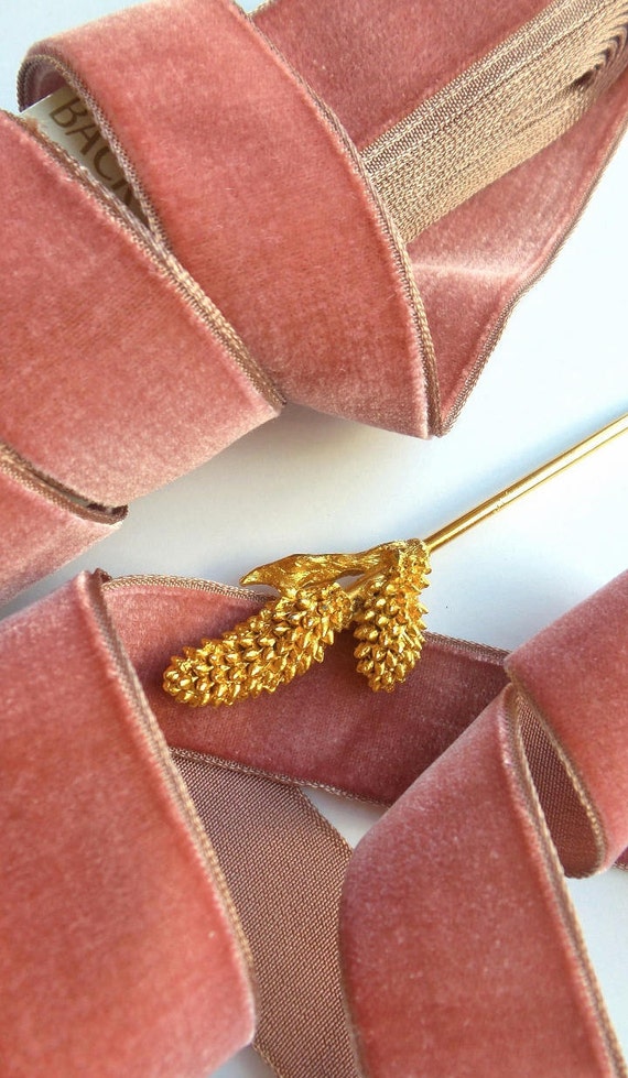 Wholesale Vintage Gold Velvet Ribbon