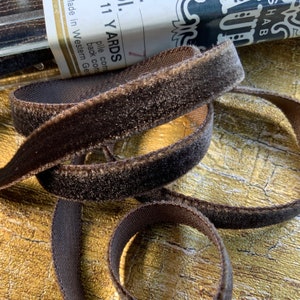 1900 GERMANY VELVET VINTAGE Webband 3/8” 9mm Made in Western Germany Schmuckband Mokka Schokoladenbraun 297 / 296 Hunter Samtband Borte