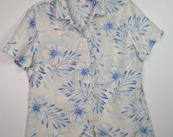 Vintage Silk Hawaiian Shirt Womens M Pastel Blues and Off White Linden Hill Darting ** Runs Small