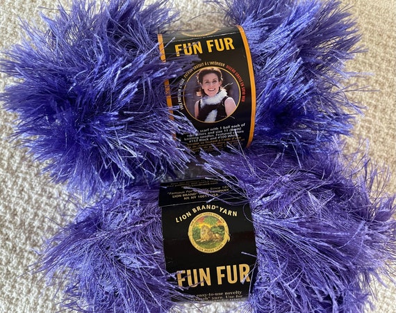 Lion Brand FUN FUR Yarnviolet Purple2 Skknit Eyelash Feather50 Gr