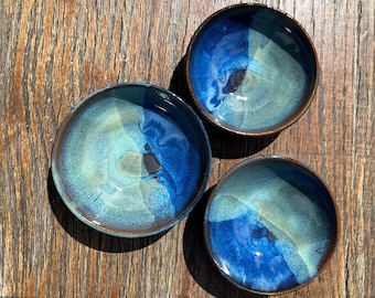 Set of Three Small Dipping Bowls, Ring or Jewelry Dishes