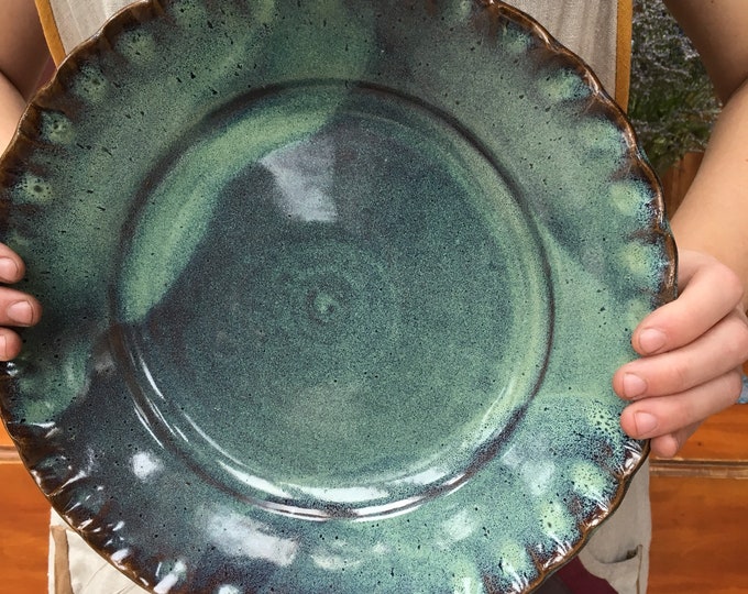 Stoneware pie plate, pottery pie pan