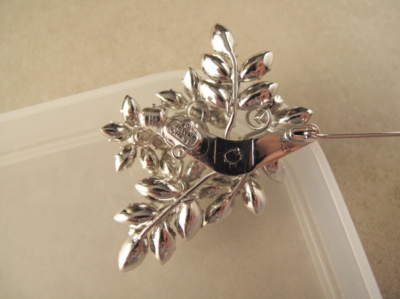 Smoke Grey and Crystal Glass Rhinestone Pin Vintage Jewel Crest Floral Rhinestone Brooch Australian Mid Century Collectable Jewellery