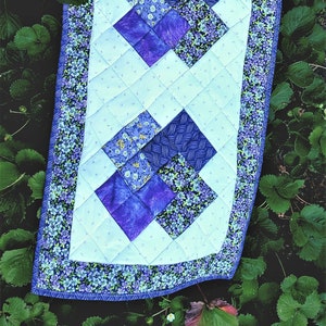 Card Tricks Table Runner Pattern