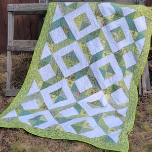 Around the Block Twin Quilt Pattern